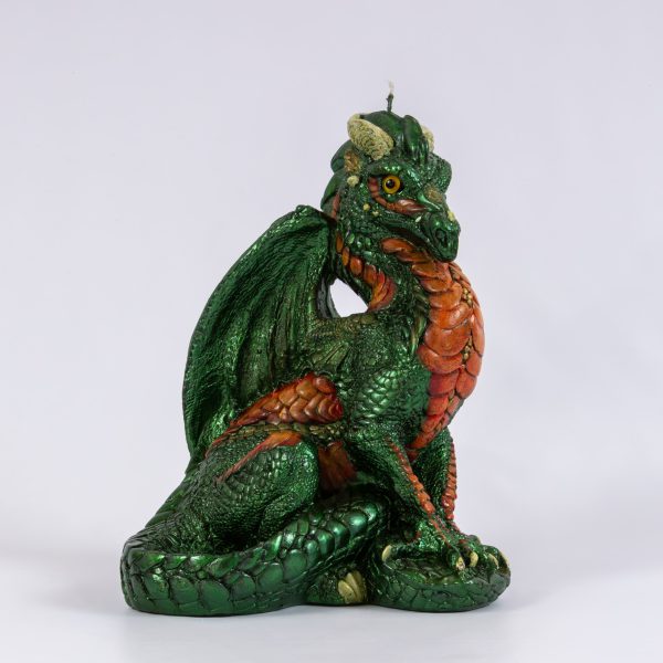 Dragón sentado pintado verde